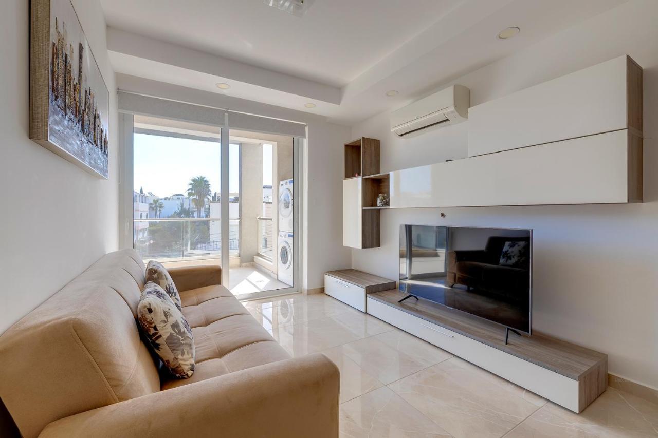 Modern 1Br Apartment In Central St Julian'S Saint Julian's Екстер'єр фото