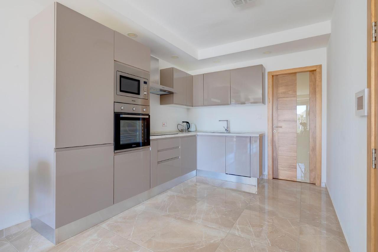 Modern 1Br Apartment In Central St Julian'S Saint Julian's Екстер'єр фото