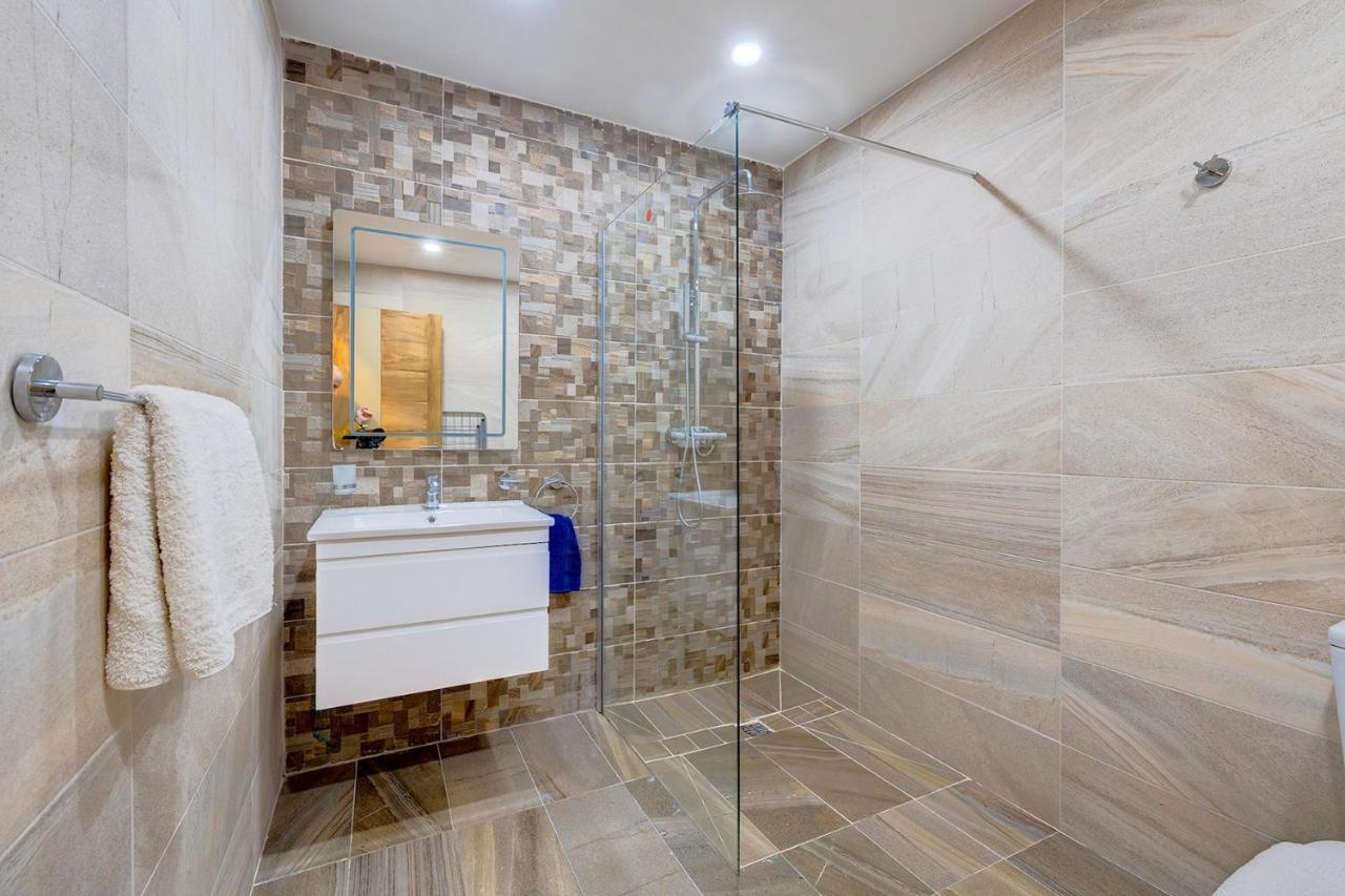 Modern 1Br Apartment In Central St Julian'S Saint Julian's Екстер'єр фото