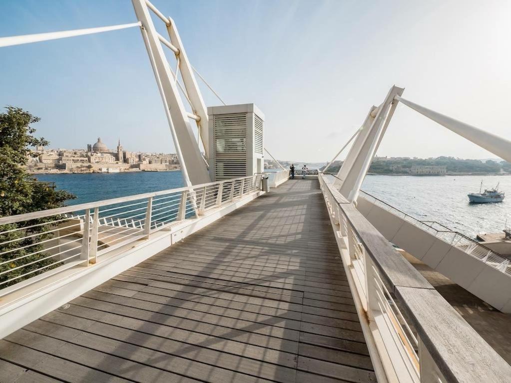 Modern 1Br Apartment In Central St Julian'S Saint Julian's Екстер'єр фото