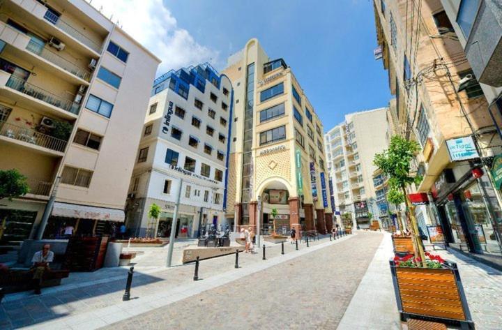 Modern 1Br Apartment In Central St Julian'S Saint Julian's Екстер'єр фото
